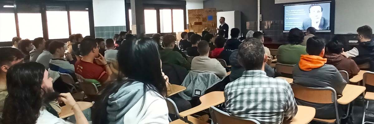 Charla sobre Computación Cuántica en el I.E.S Torreón del Alcázar